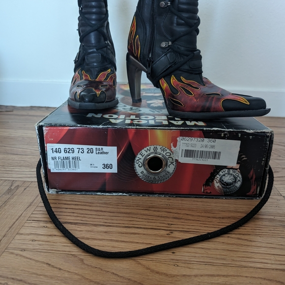 Women's New Rock Leather Boots Metal Heel Red Flame Malicia Collection W/Box - Picture 8 of 16